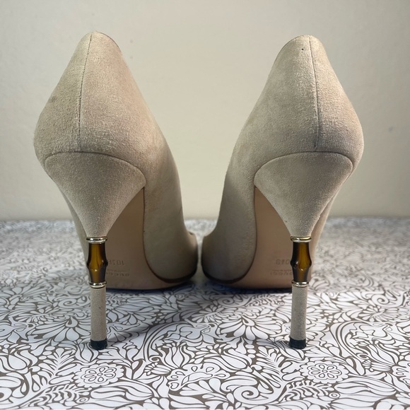 Gucci Beige Suede Malibu Bamboo Heel Pointed Toe Pumps - Picture 5 of 14